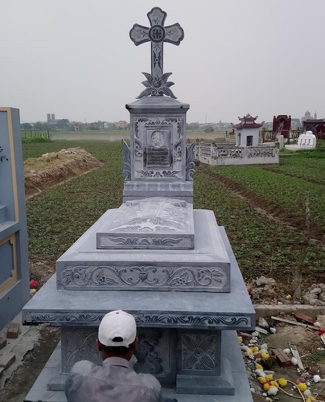 Mẫu mộ đá tam cấp 04