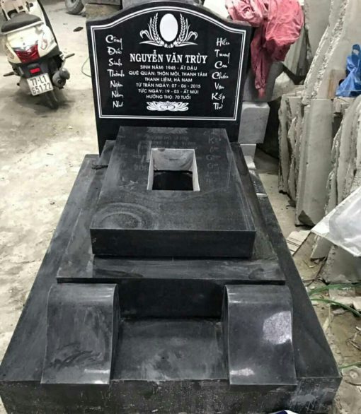 Mau-mo-da-Granite-nguyen-khoi-MDG04-mau-den-sang-trong