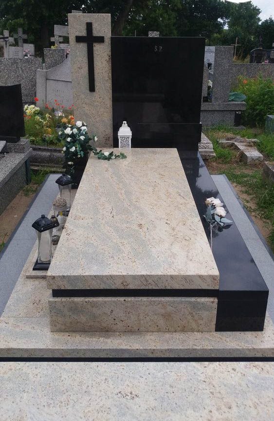 Mộ ốp đá trắng hoàng gia