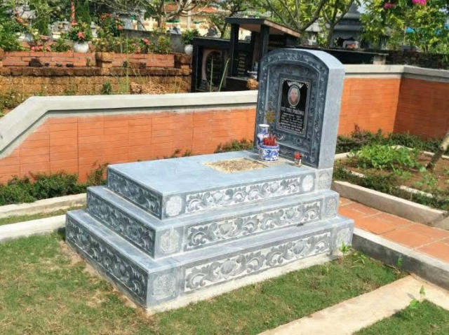 Mộ đá tam cấp đảm bảo mặt phong thủy